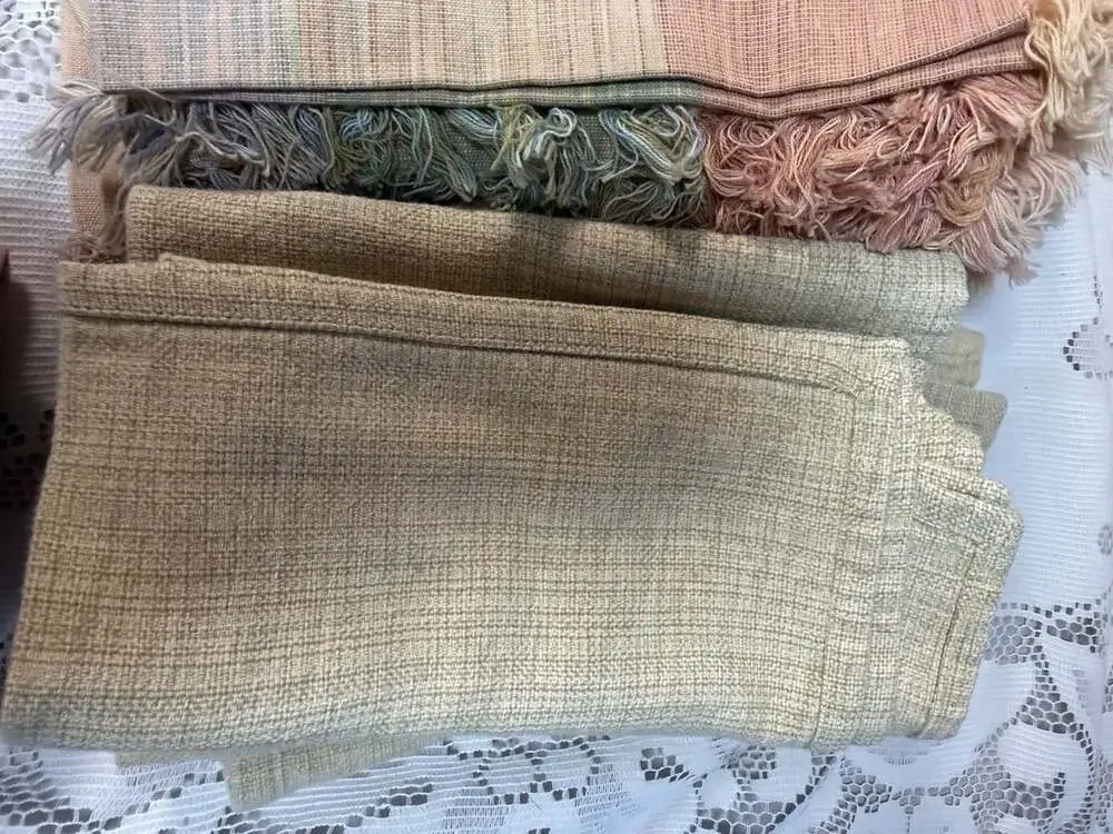 Lot of 84 Cloth Napkins Variety Of Color Size/How To Fold Napkins Book/see Pics